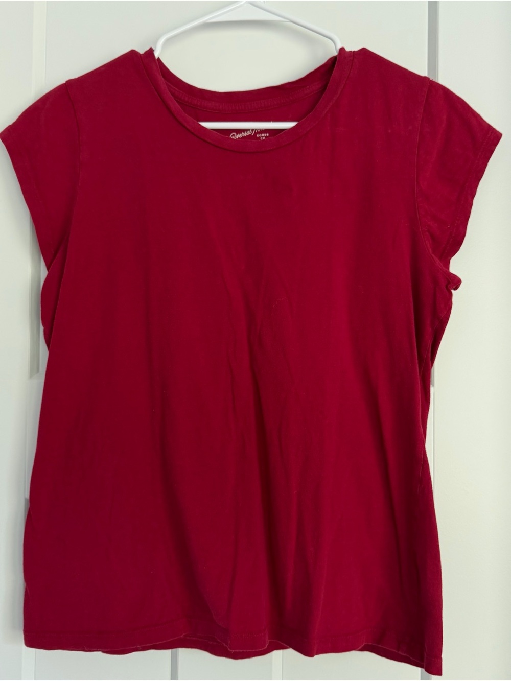 Universal Thread Women's Short Sleeve Crewneck Tee - Dark Red